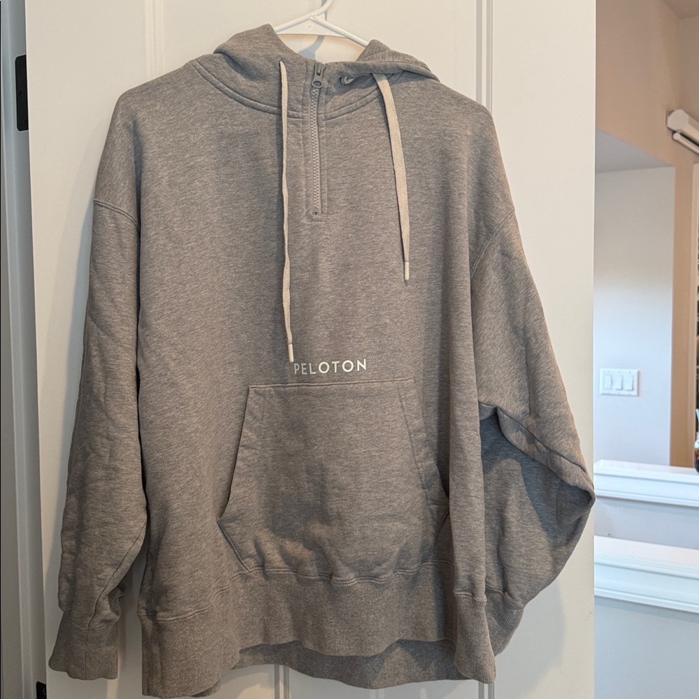 Peloton Gray sweatshirt hoodie M